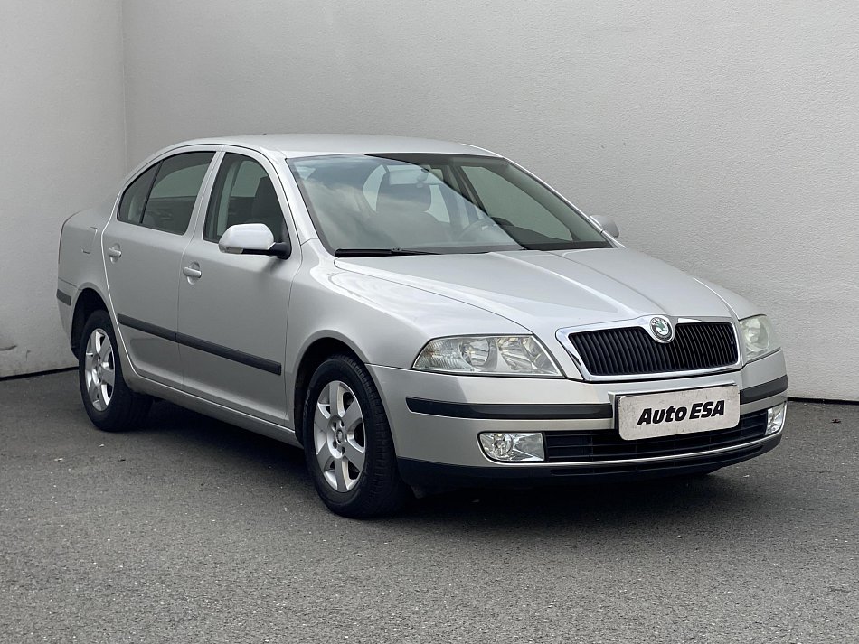 Škoda Octavia II 1.6 MPi Ambiente