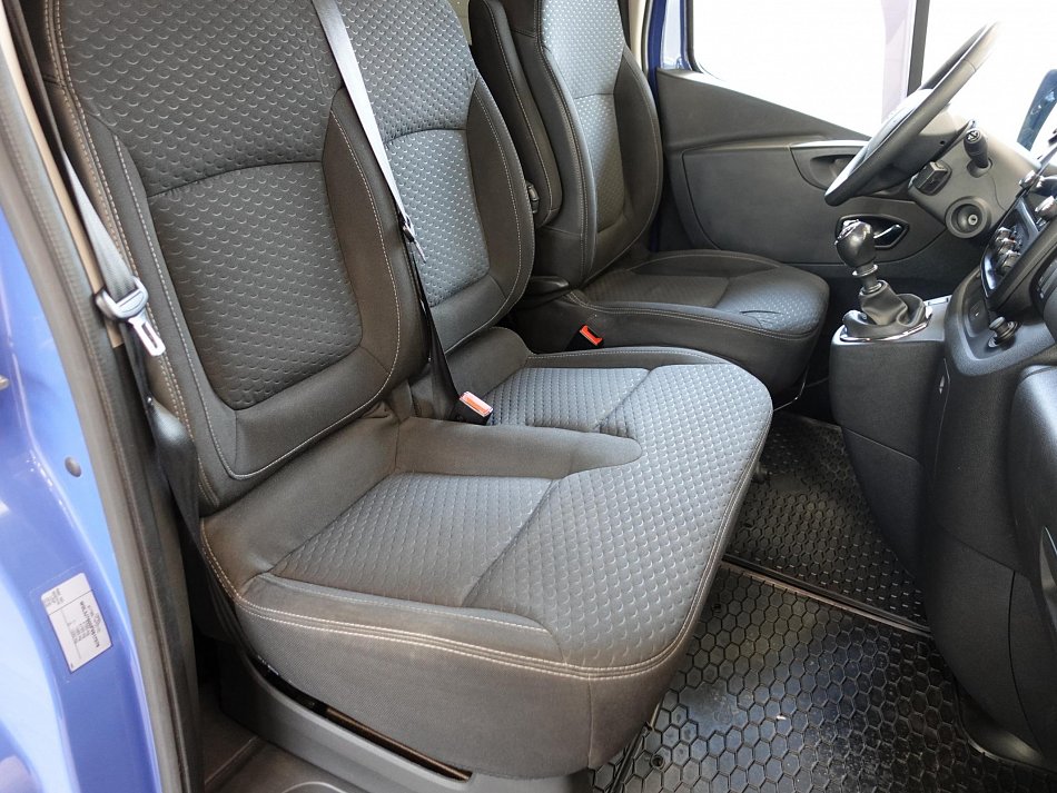 Opel Vivaro 1.6CDTi Bussines 9míst