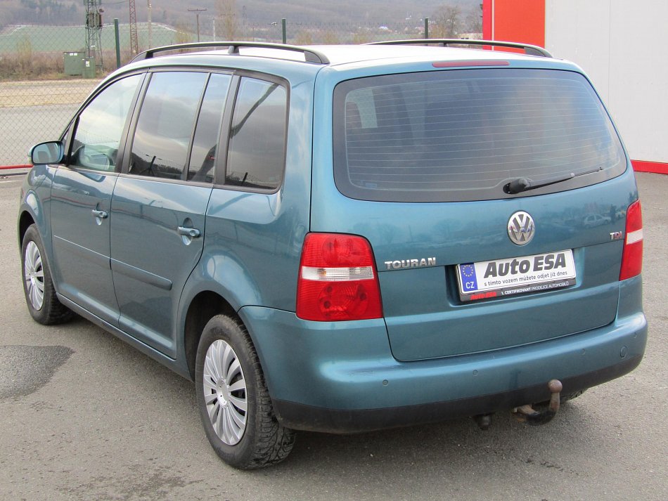 Volkswagen Touran 2.0 TDi 