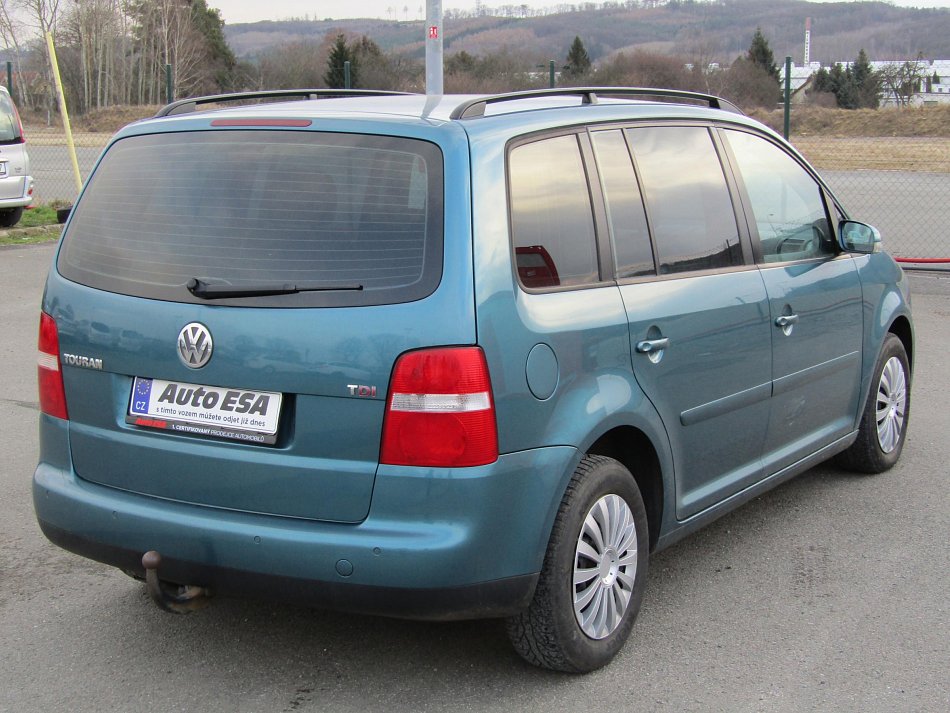 Volkswagen Touran 2.0 TDi 