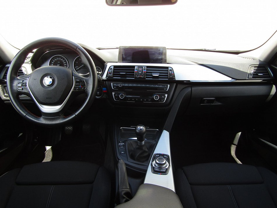 BMW Řada 3 2.0 D Sport 325