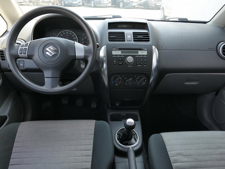 Suzuki SX4 1.6i 