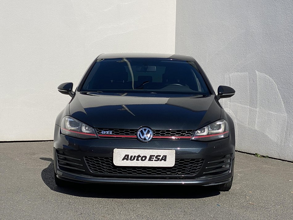 Volkswagen Golf 2.0 TSi GTi