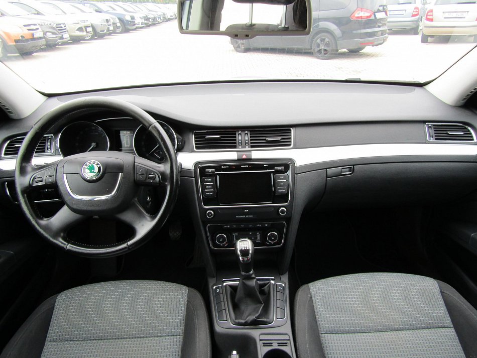 Škoda Superb II 2.0 TDi Ambiente