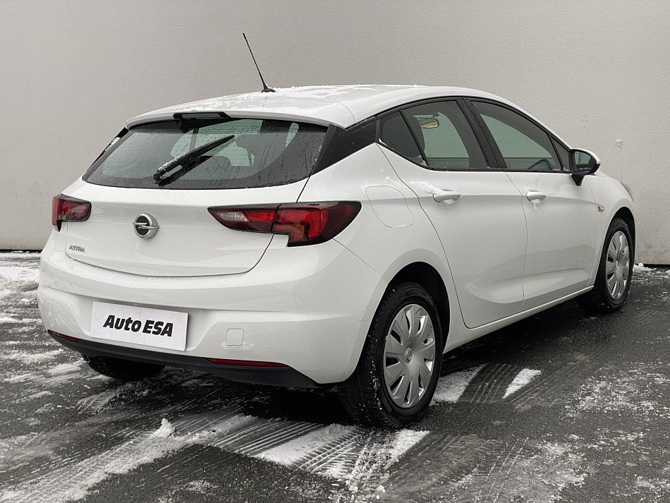 Opel Astra 1.6 CDTi 