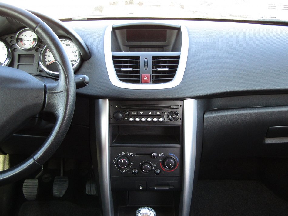 Peugeot 207 1.4i 