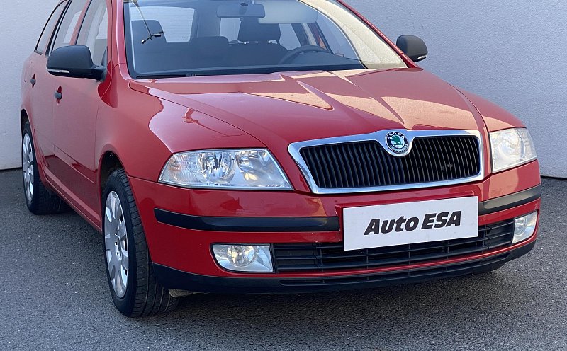 Škoda Octavia II 1.6 MPI Tour