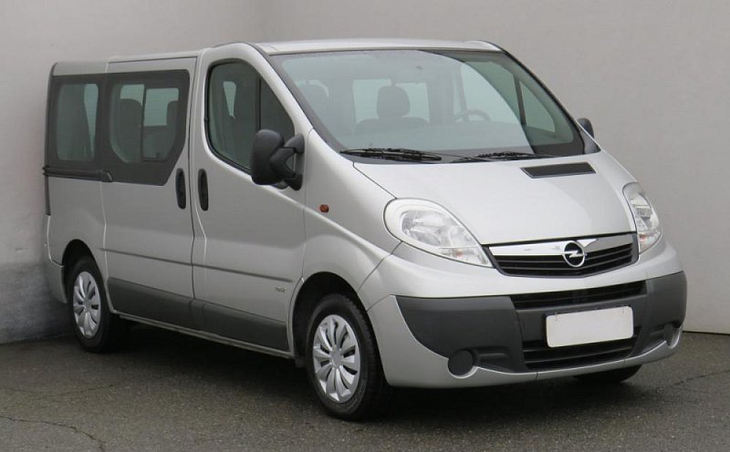 Opel Vivaro 2.0CDTi  5míst