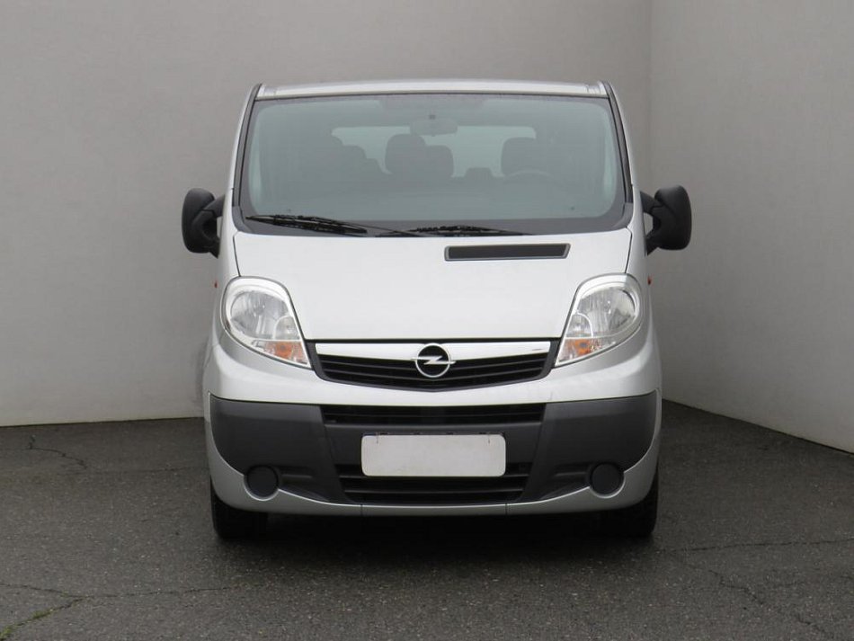 Opel Vivaro 2.0CDTi  5míst