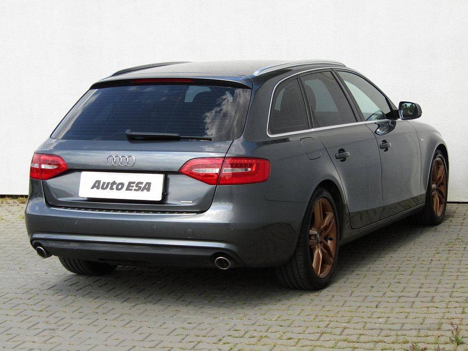 Audi A4 3.0 TDi S-line quattro