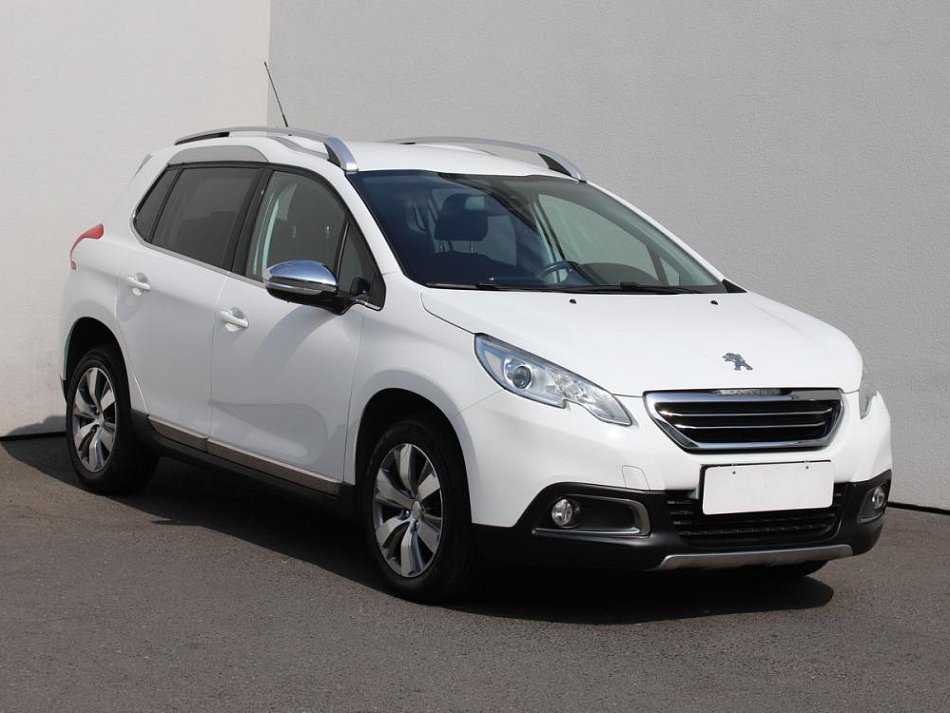 Peugeot 2008 1.2 PT 