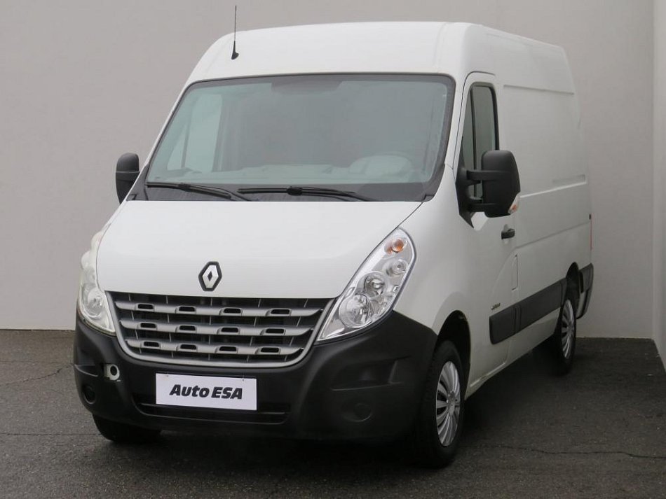 Renault Master 2.3dCi  L3H2 7míst