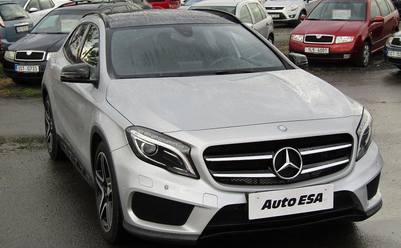 Mercedes-Benz GLA 2.2CDi  220 4M