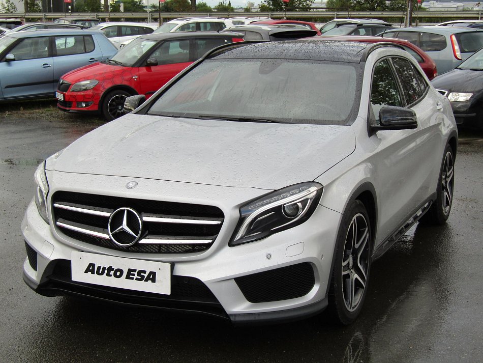 Mercedes-Benz GLA 2.2CDi  220 4M