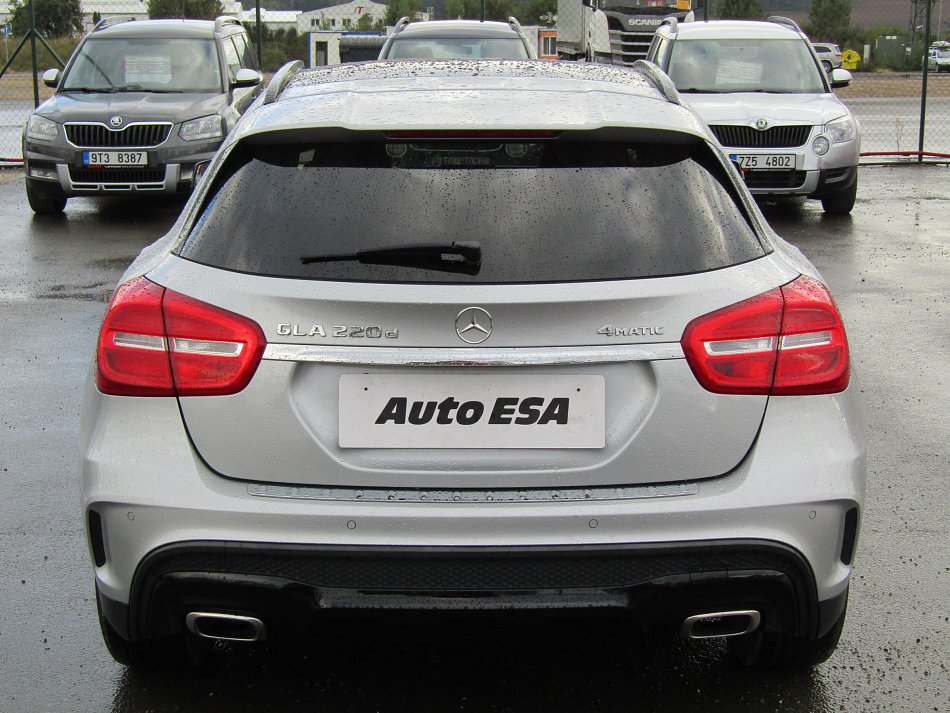 Mercedes-Benz GLA 2.2CDi  220 4M