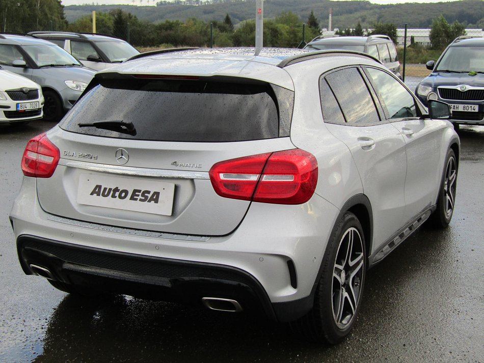 Mercedes-Benz GLA 2.2CDi  220 4M