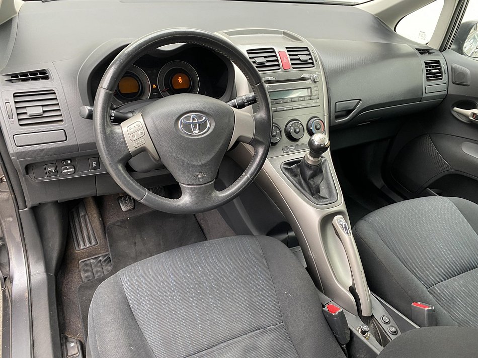 Toyota Auris 1.6 VVT-i 