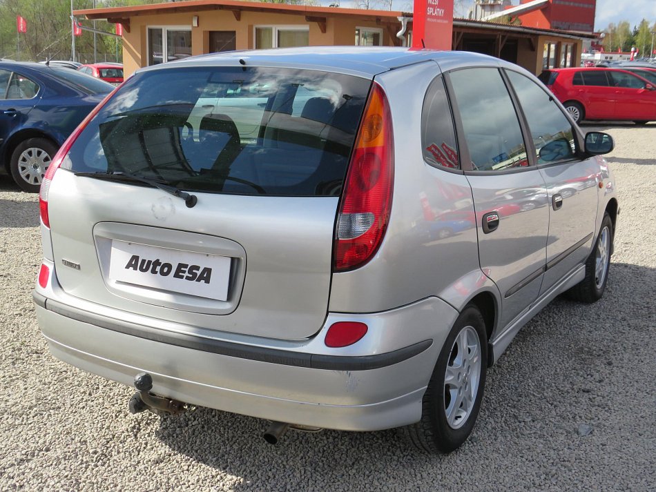 Nissan Almera Tino 2.2D 