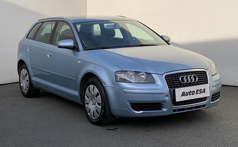 Audi A3 1.6i Attraction