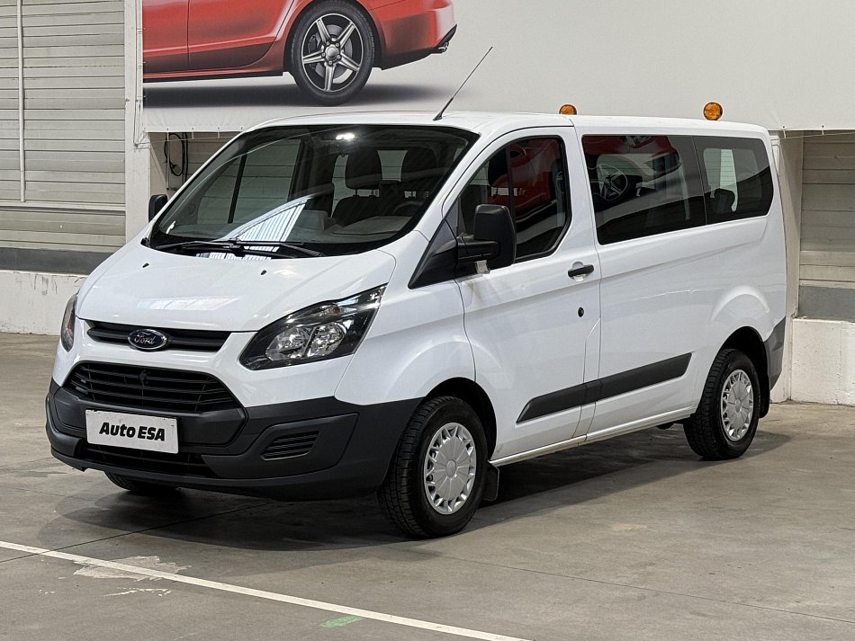 Ford Transit Custom 2.2TDCi  9míst