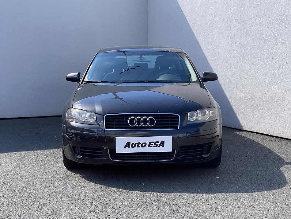 Audi A3 1.6 i 