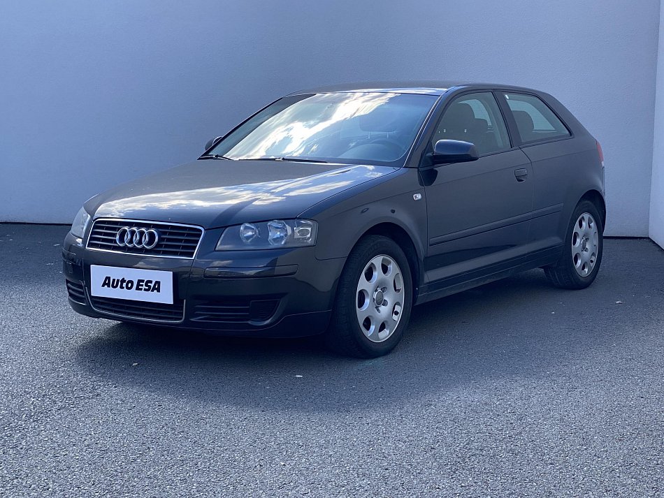 Audi A3 1.6 i 