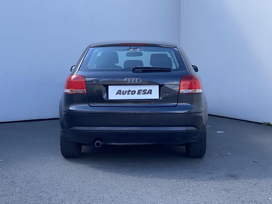 Audi A3 1.6 i 