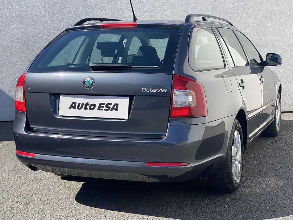 Škoda Octavia II 1.6 TDi Elegance