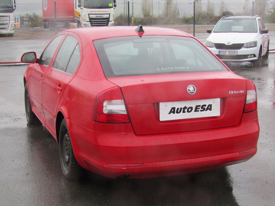 Škoda Octavia II 1.6i Ambiente