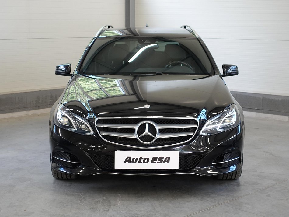 Mercedes-Benz Třída E 2.2CDi  4MATIC