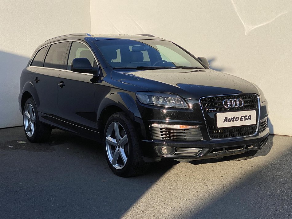 Audi Q7 3.0TDi S-line Quattro