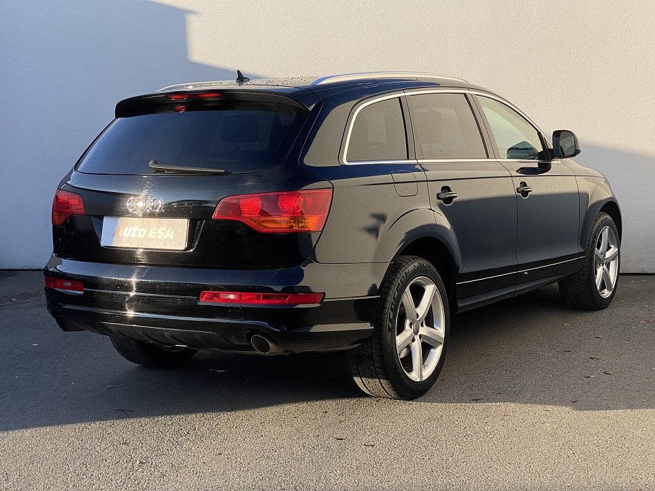 Audi Q7 3.0TDi S-line Quattro