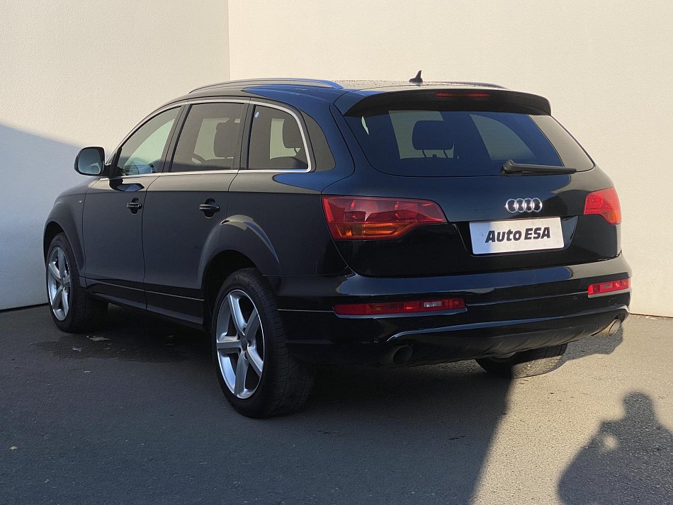 Audi Q7 3.0TDi S-line Quattro