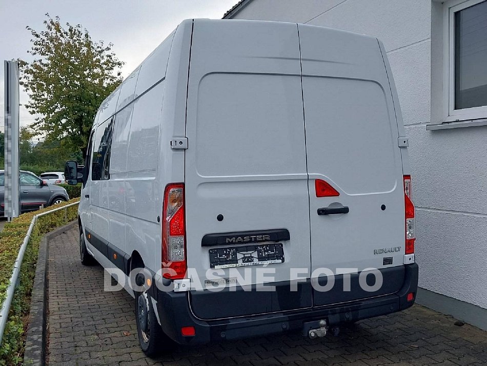 Renault Master 2.3dCi  L3 7míst