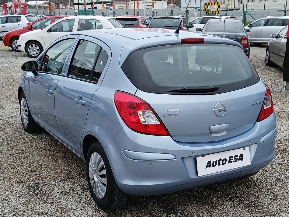 Opel Corsa 1.0i 