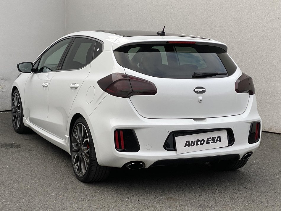 Kia Ceed 1.6 T-GDi GT