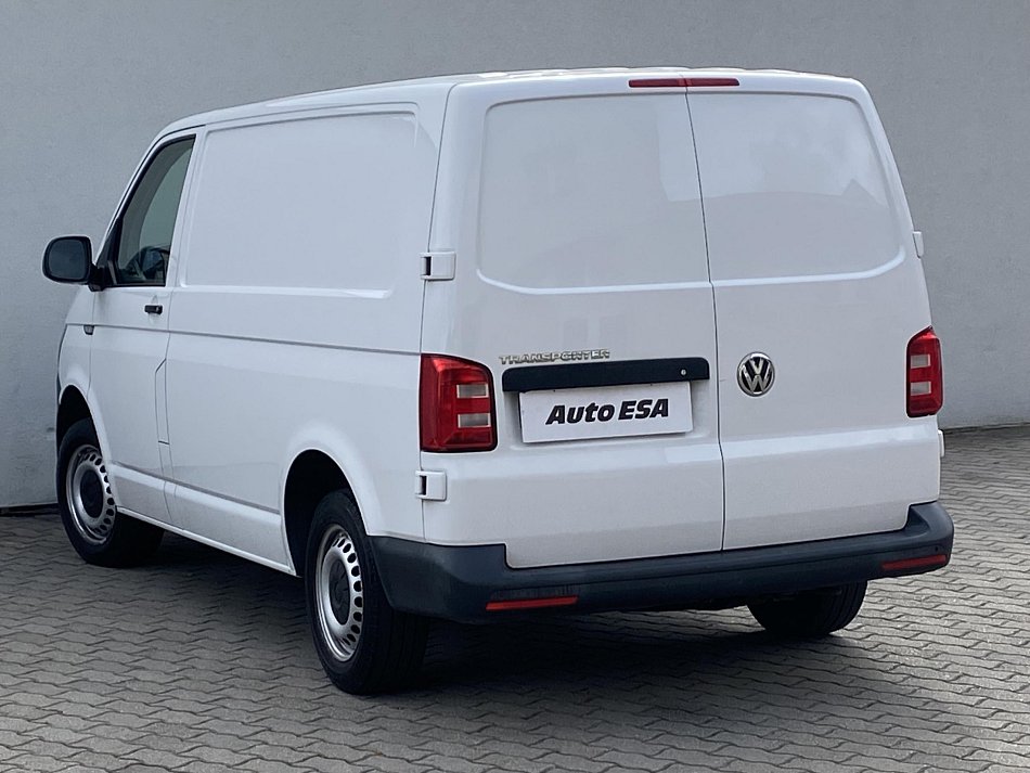 Volkswagen Transporter 2.0TDi  DÍLNA