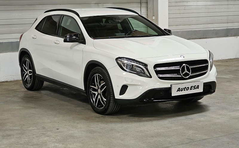 Mercedes-Benz GLA 2.2CDi  4MATIC