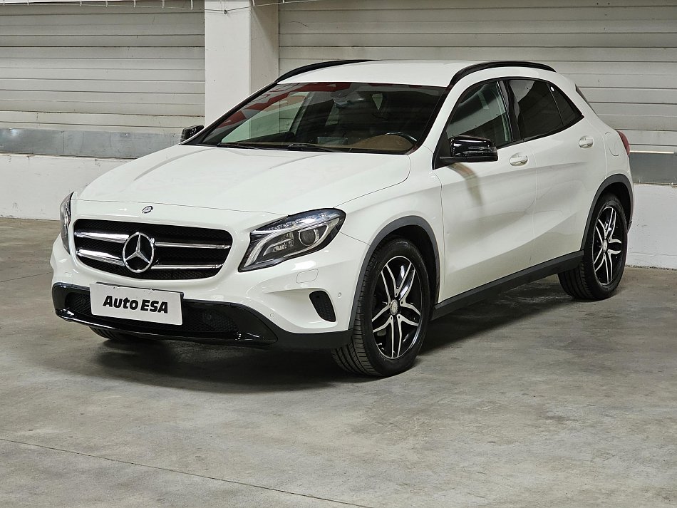 Mercedes-Benz GLA 2.2CDi  4MATIC