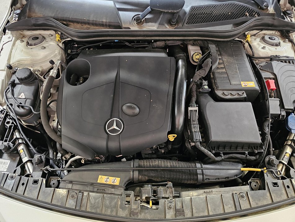 Mercedes-Benz GLA 2.2CDi  4MATIC