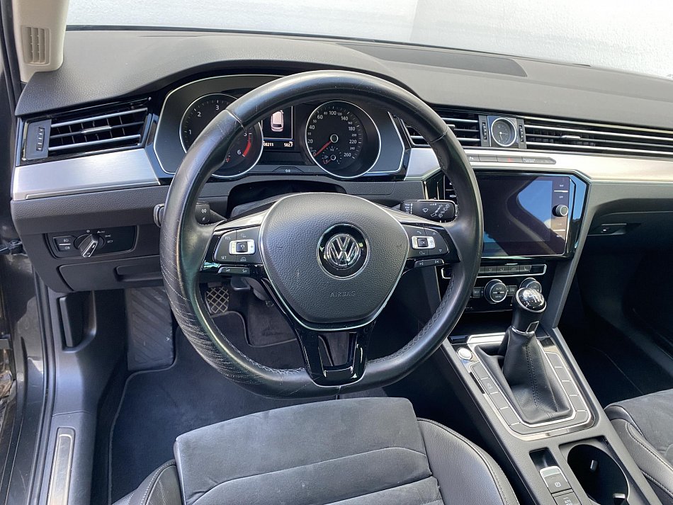 Volkswagen Passat 2.0 TDi Highline