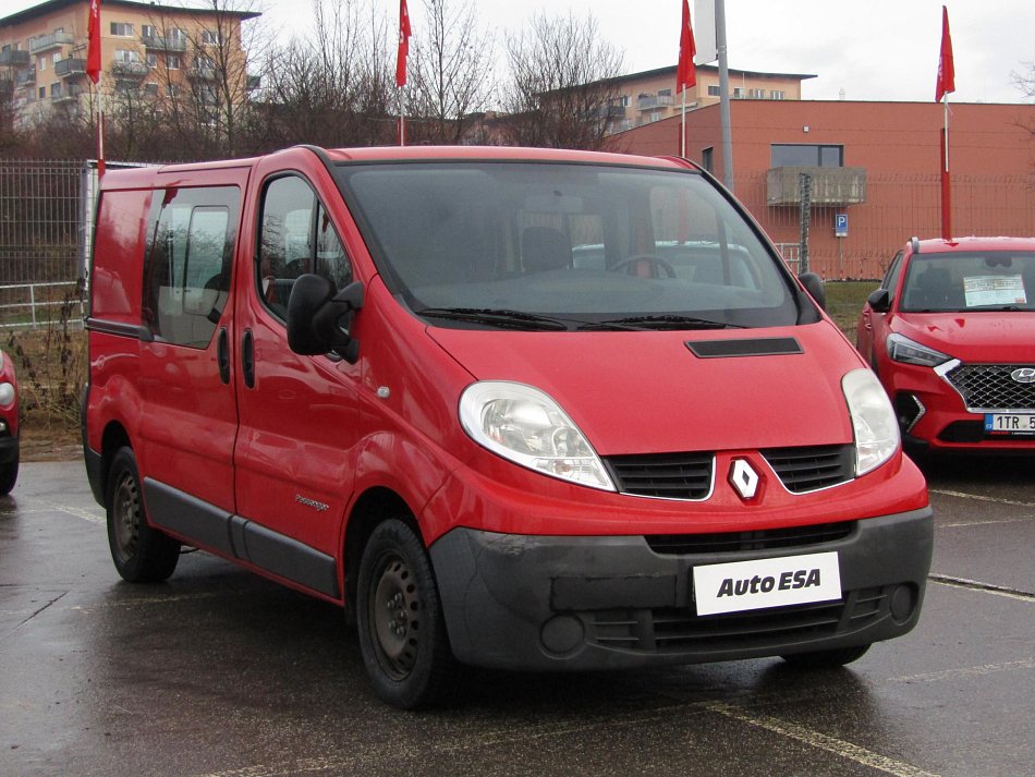 Renault Trafic 2.0dCi  6míst