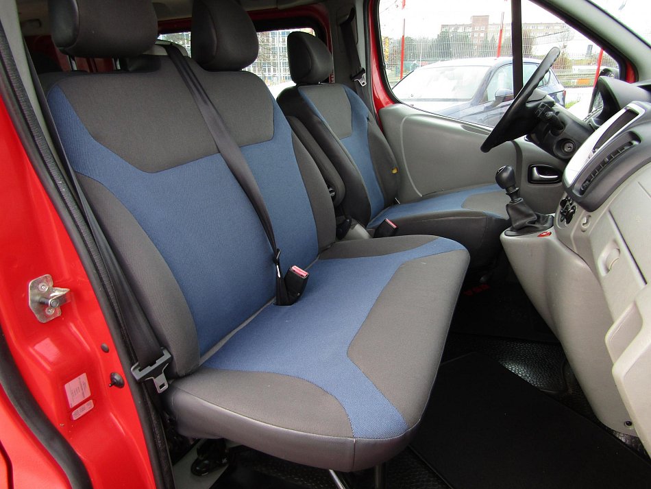 Renault Trafic 2.0dCi  6míst