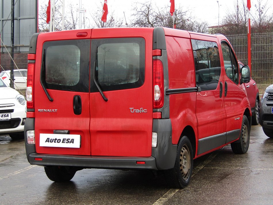 Renault Trafic 2.0dCi  6míst