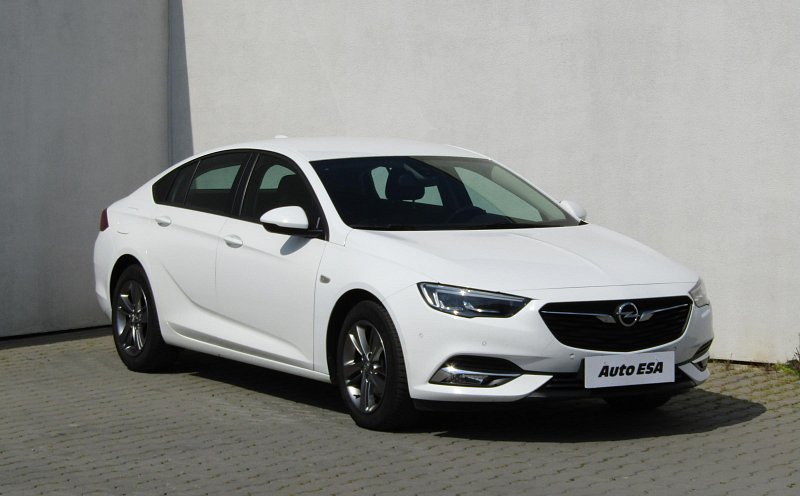 Opel Insignia 2.0CDTi 