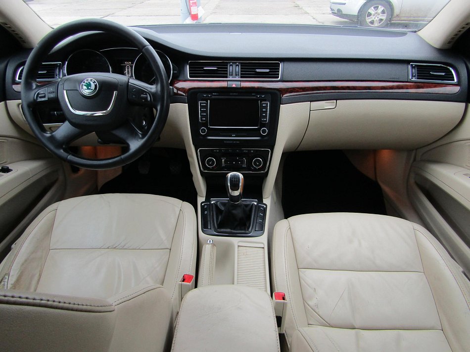 Škoda Superb II 2.0 TDi Elegance 4x4