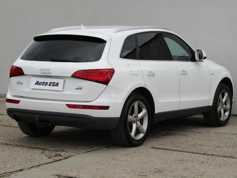 Audi Q5 2.0TDi S-line