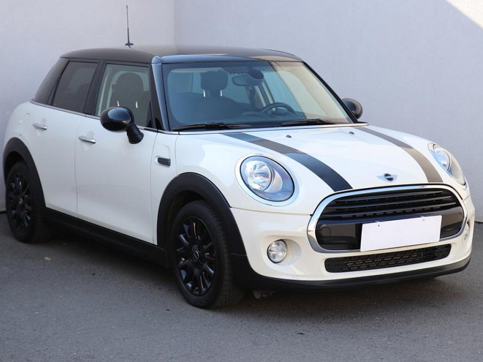 Mini Cooper 1.5 i 