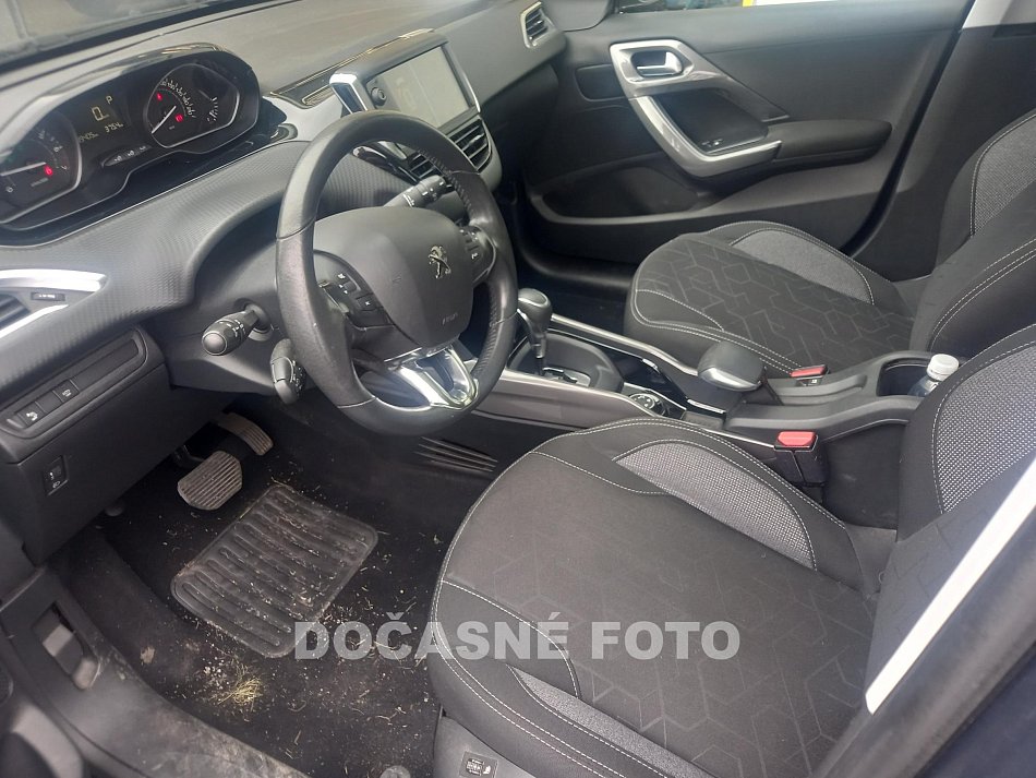 Peugeot 2008 1.2 