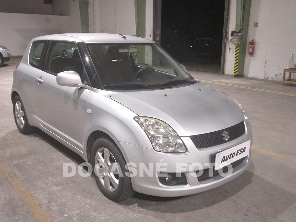 Suzuki Swift 1.3i 